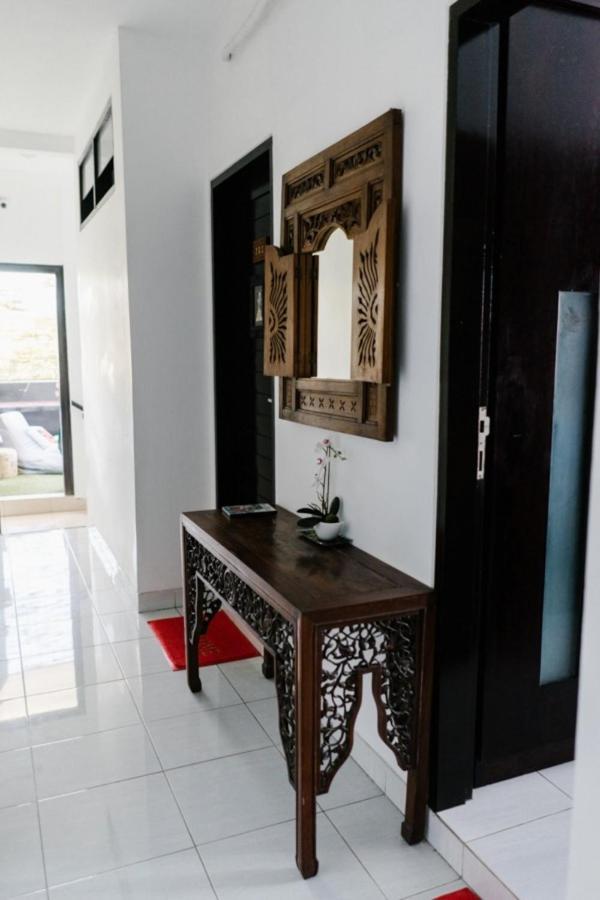 Oyo 505 Saraswati Serenity จิมบาราน ภายนอก รูปภาพ